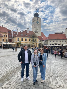 Schülerinnen und Begleiter aud dem „Piața Mică" in Hermannstadt